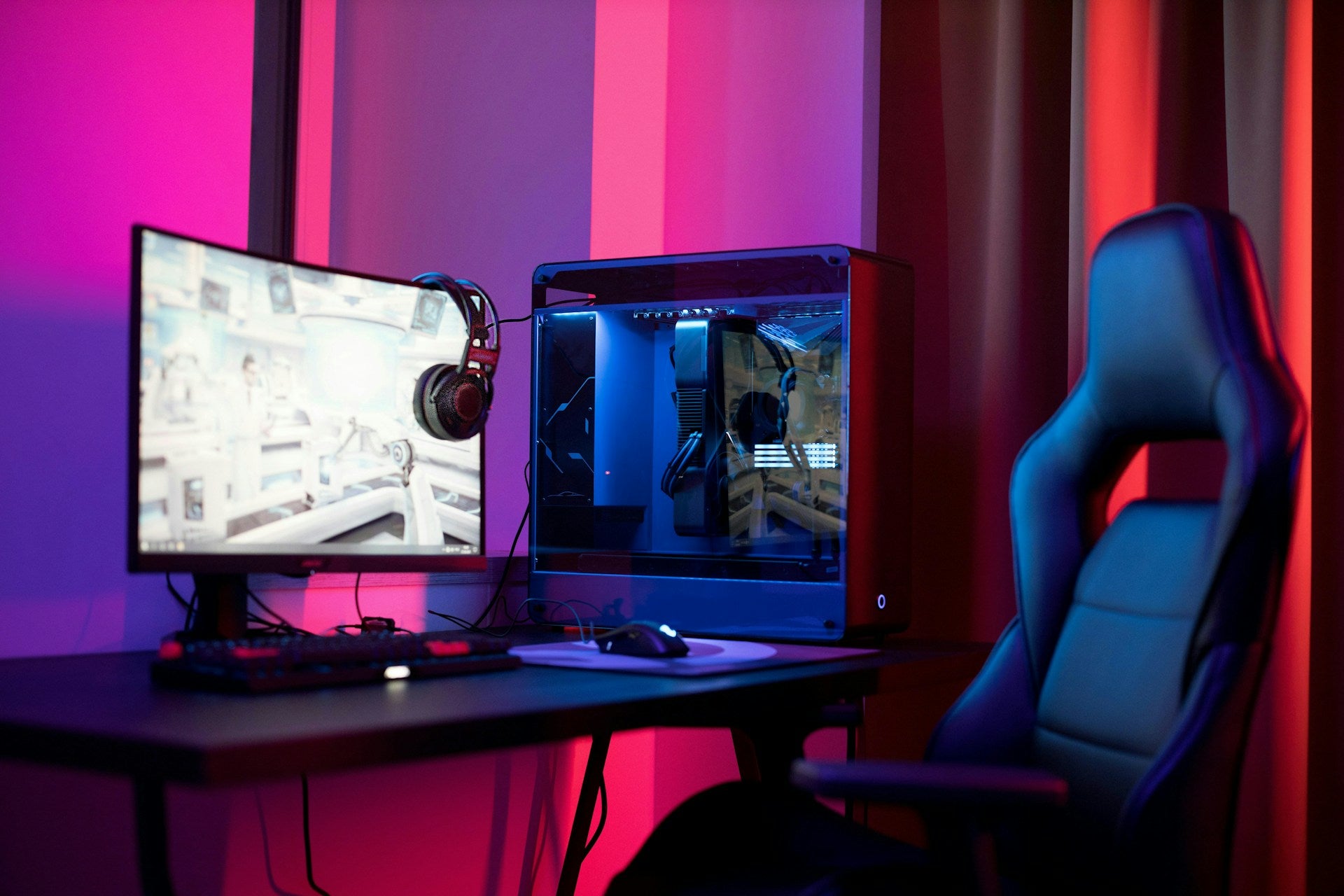 NexArena premium gaming desk setup